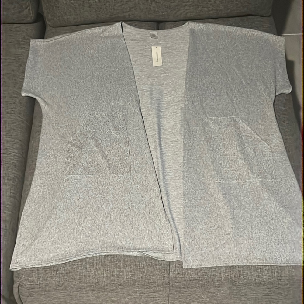 Francesca's OSFM Short Sleeve Cardigan